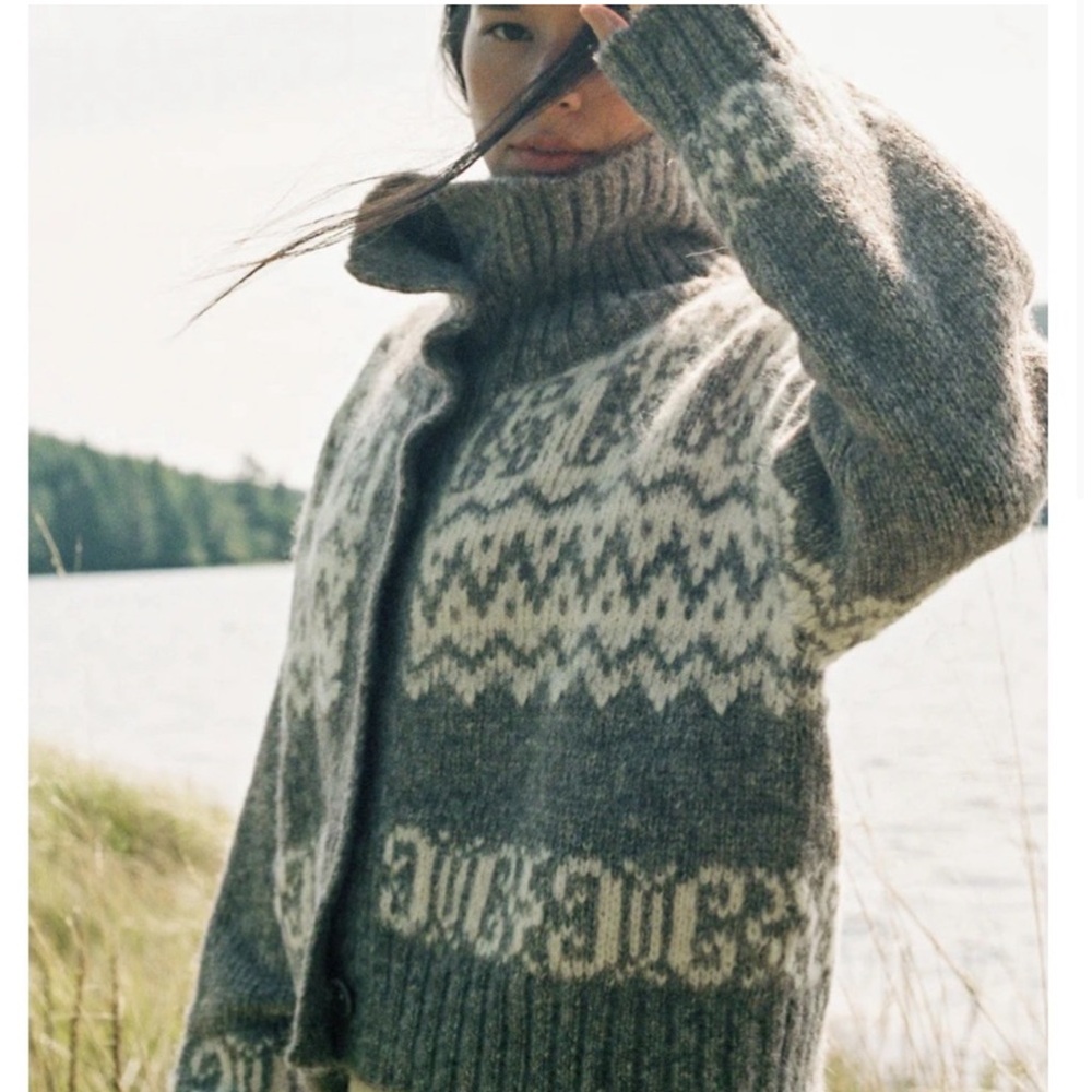 ISO OZMA Gray Cardigan Sweater